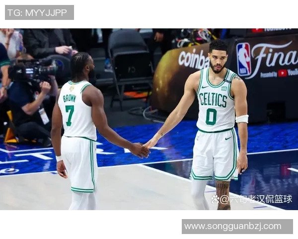 美记：凯尔特人与尼克斯公布本场首发阵容